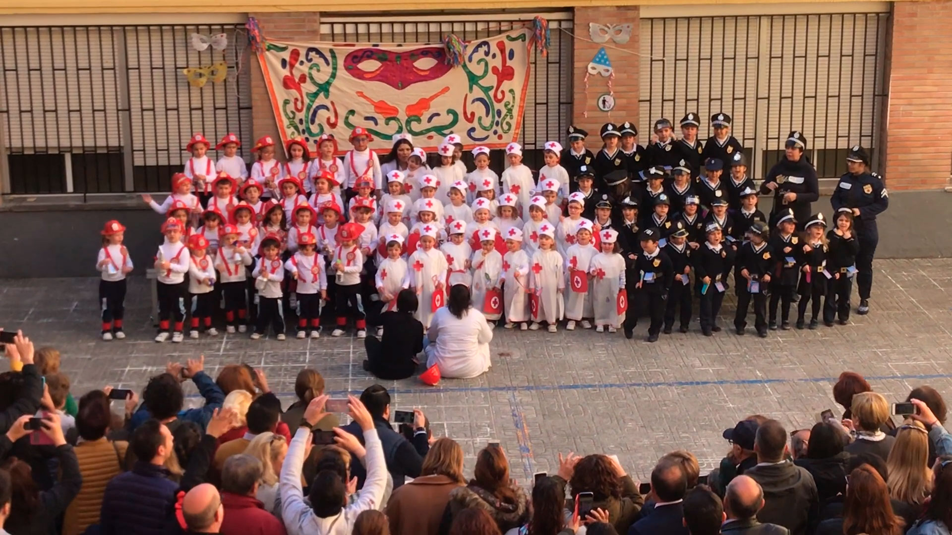 Carnaval en Amor de Dios Cádiz: nuestro chiricoro infantil Emergencias 112
