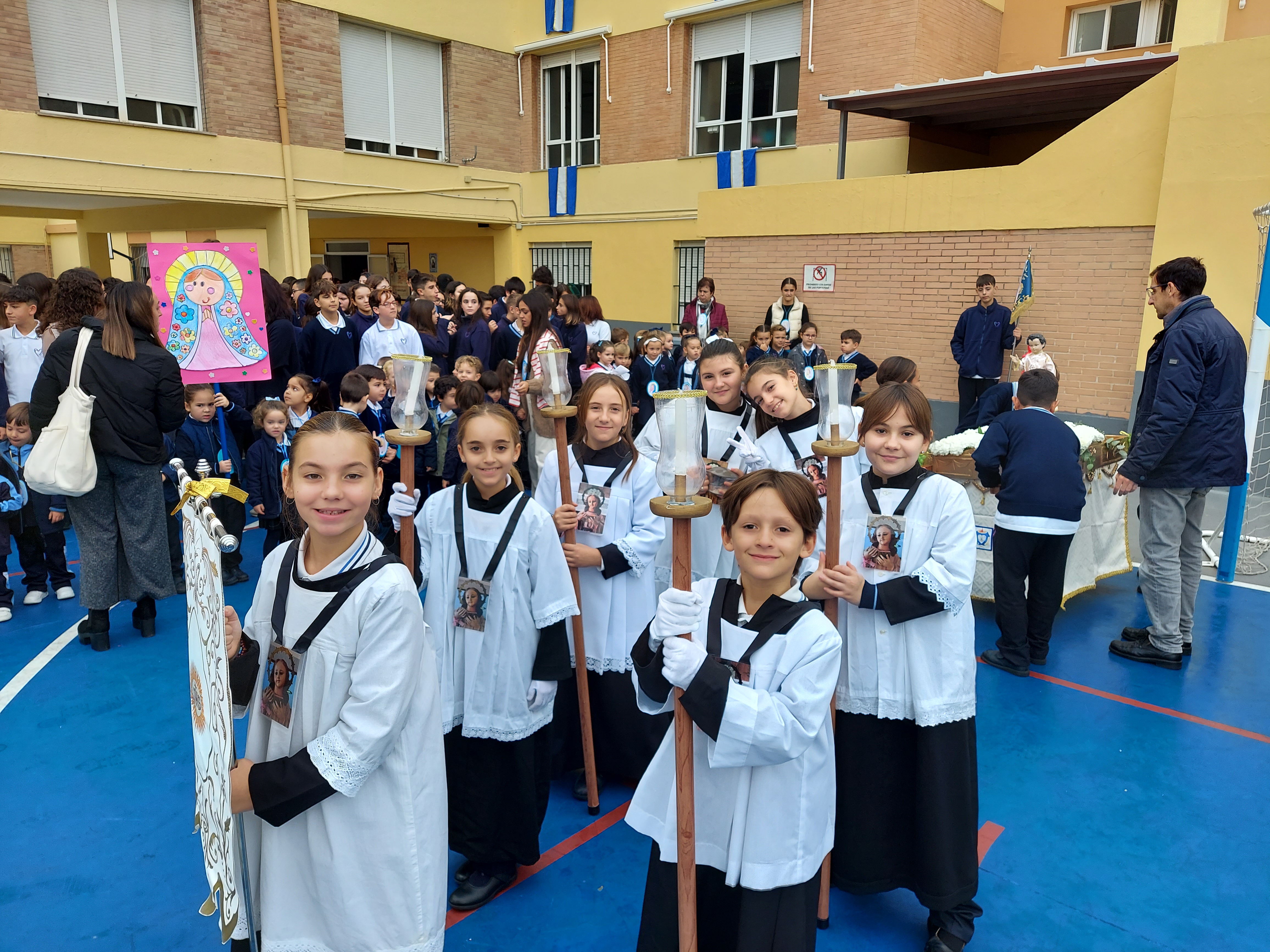Amor de Dios Cádiz celebra el Día de la Niña María