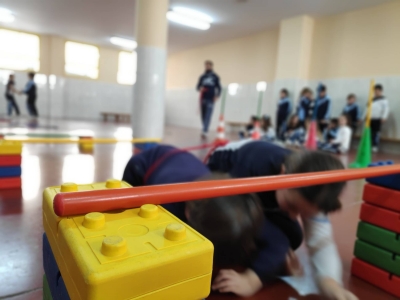 Alumnos del Colegio realizando una sesión de Educación Física
